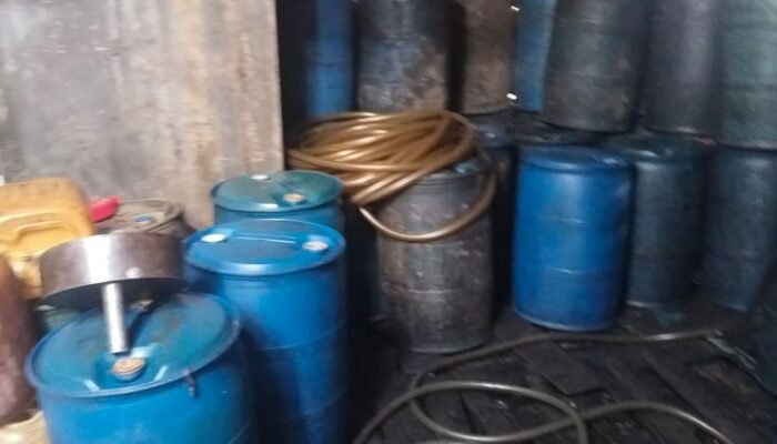 gudang solar di tangkahan sibolga diduga ilegal, warga soroti minimnya penindakan