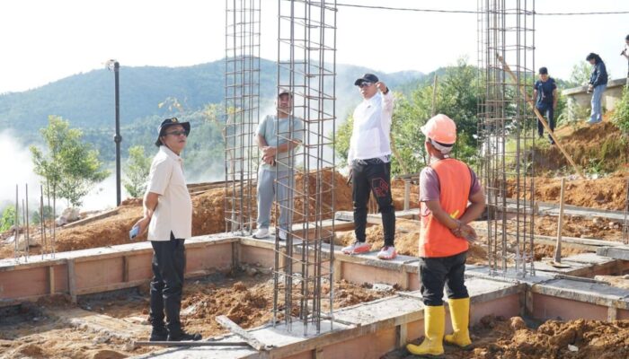 pemkab taput dorong pembangunan fasilitas kuliner di kawasan salib kasih segera rampung