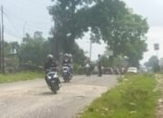 rusaknya jalan asahan dimanfaatkan oknum untuk kutipan liar