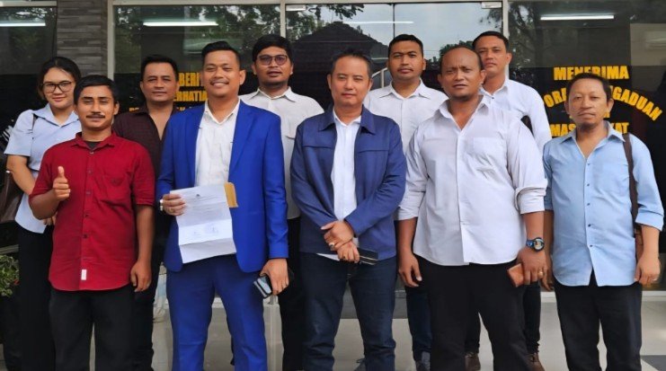 sebuah laporan dugaan tindak pidana penistaan agama terhadap mantan wakil presiden republik indonesia periode ke-x dan xii, muhammad jusuf kalla, resmi diterima kepolisian daerah sumatera utara.
