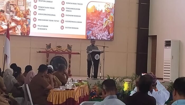 akui kinerja opd lambat, bupati tapteng minta maaf atas penanganan pascabencana