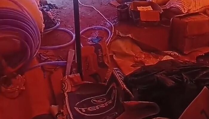 warga temukan tumpukan bantuan bencana di posko hutanabolon sampai busuk