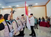 bupati batu bara lepas jemaah calon haji kloter 4 embarkasi medan