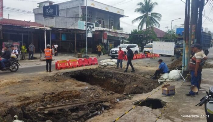 dinas pupr provinsi perbaiki jalan gereja siantar