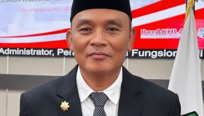 molor dari jadwal, surat pencabutan kbli cv agam group belum juga diterima