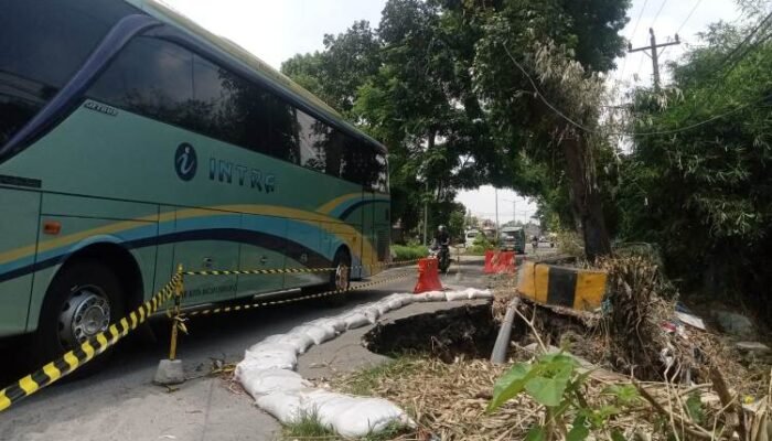 jalan amblas 10 meter di siantar, tikungan rawan ini ancam keselamatan pengendara