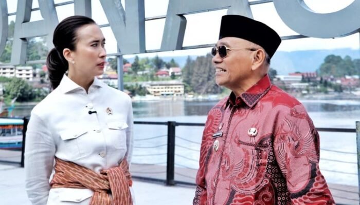 kunjungi simalungun, menpar dorong percepatan pengembangan parapat danau toba