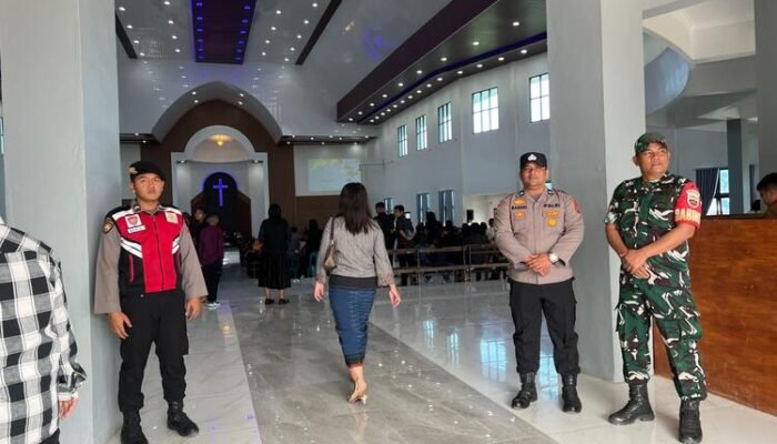 ibadah jumat agung di pakpak bharat berlangsung aman, polisi siaga di sejumlah gereja