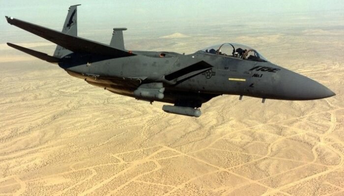 f-15e as ditembak jatuh di iran, ini spesifikasi dan fakta operasinya