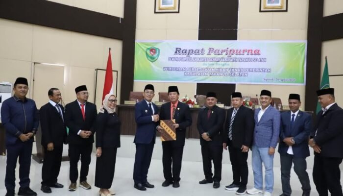 dihantam bencana, tapsel justru turunkan kemiskinan dan borong penghargaan