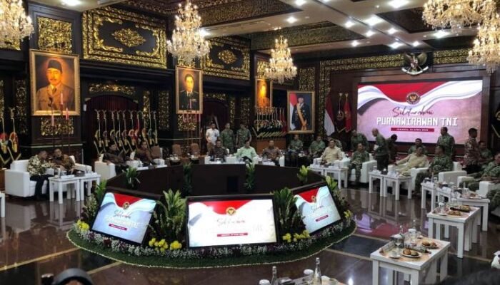 sejumlah mantan panglima tni berkumpul di kemenhan, bahas apa di balik rapat tertutup?