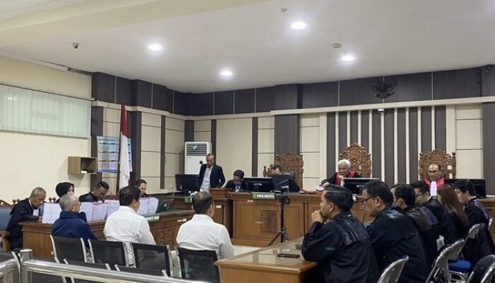 kasus sritex: dua bos dituntut 16 tahun penjara, negara rugi rp1,3 triliun