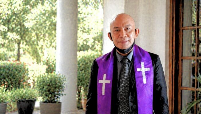makna yohanes 3:13: hanya yesus kristus yang turun dari surga dan jalan menuju hidup kekal