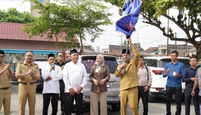100 calon jemaah manasik haji akbar bank sumut diberangkatkan, wabup batu bara beri pesan penting