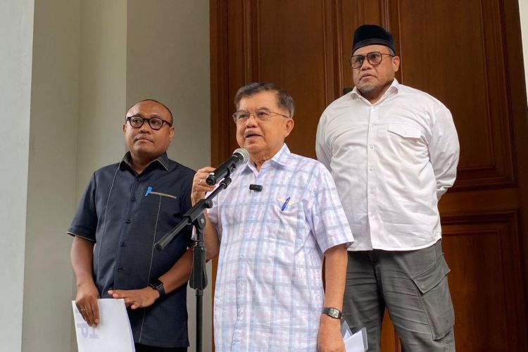 Jusuf Kalla Bantah Tudingan Dana Rp5 M untuk Kasus Ijazah Jokowi, Siap Laporkan Rismon Sianipar