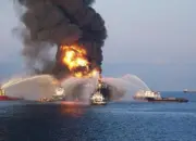 tragedi deepwater horizon: ledakan maut yang picu bencana minyak terbesar dunia