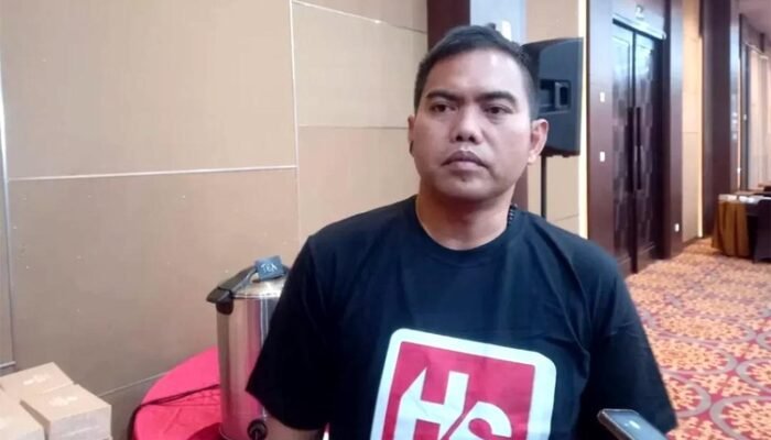 bos rokok muhammad suryo mangkir dari panggilan kpk, kasus bea cukai makin terkuak