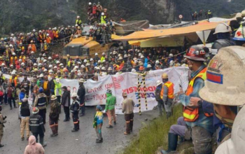 buruh freeport mogok kerja