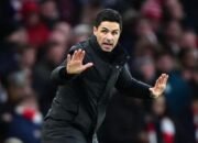 arsenal selangkah lagi juara liga inggris usai menang dramatis atas west ham