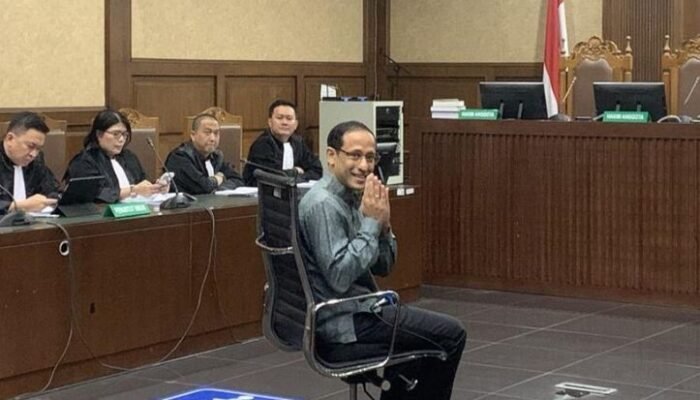 jpu tegur nadiem di sidang korupsi chromebook: jangan mudah bawa nama presiden