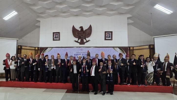rapat perdana parna indonesia, cornel simbolon tekankan konsolidasi dan pelestarian danau toba