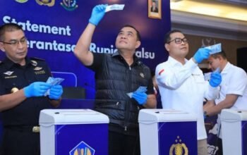 Bareskrim dan bi musnahkan ratusan ribu lembar uang palsu, tekankan perlindungan rupiah uang palsu