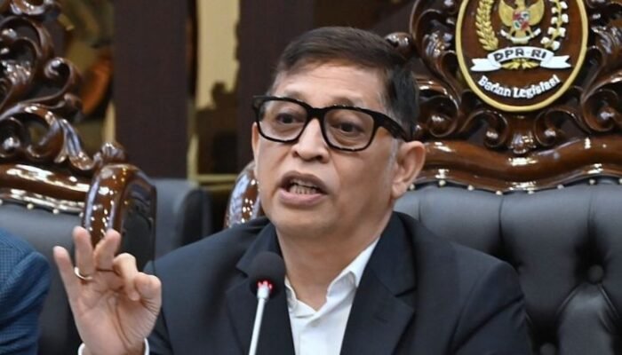 siapa berhak hitung kerugian negara? baleg dpr buka perdebatan besar