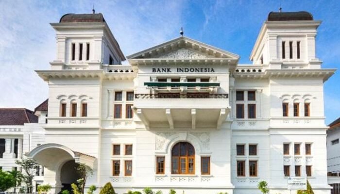 bi naikkan suku bunga jadi 5,25 persen, ekonom: sinyal kuat jaga stabilitas rupiah