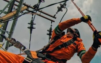 esdm instruksikan pln percepat pemulihan listrik pascablackout sumatra