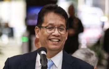 ekonomi indonesia di tengah tekanan global.