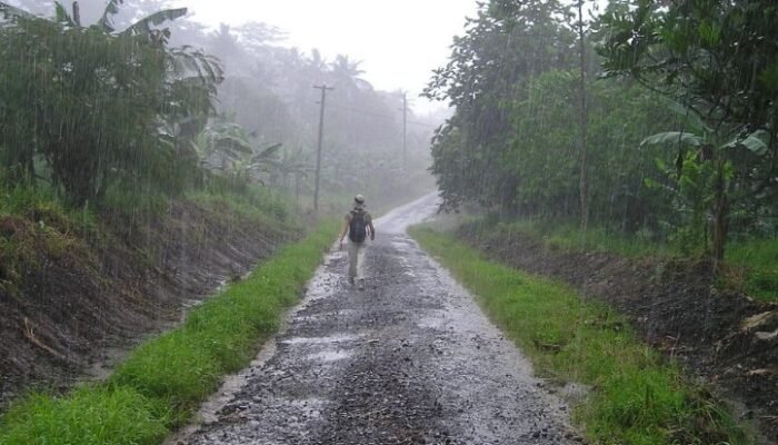 curah hujan masih tinggi, bnpb imbau waspada bencana hidrometeorologi