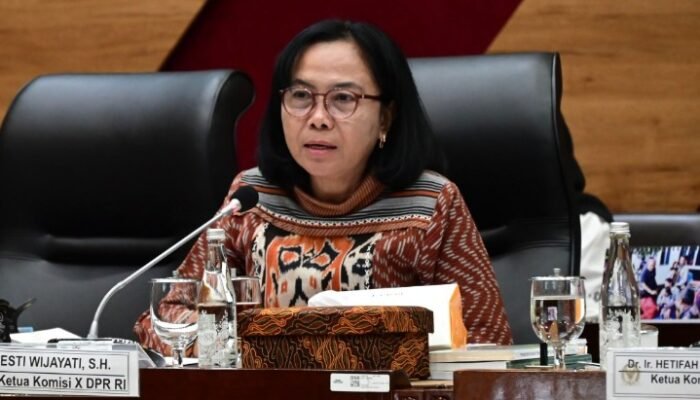 esti wijayanti: tak boleh ada anak yang putus sekolah