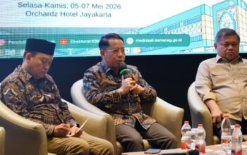 sekretaris jenderal kementerian agama, kamaruddin amin, mengingatkan seluruh jajaran, baik di pusat maupun daerah, untuk menjaga integritas dalam pelaksanaan proyek sarana dan prasarana yang dibiayai melalui surat berharga syariah negara (sbsn) madrasah tahun anggaran 2026.