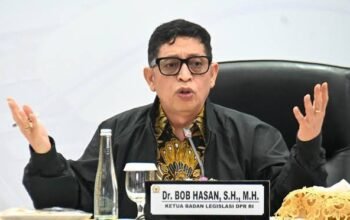 ketua badan legislasi (baleg) dpr ri, bob hasan, menegaskan pentingnya percepatan pengesahan rancangan undang-undang (ruu) masyarakat hukum adat sebagai bentuk pengakuan negara terhadap keberadaan masyarakat adat di indonesia.