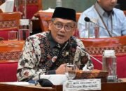 anggota komisi x dpr ri, abdul fikri faqih, meminta pemerintah menyiapkan solusi konkret terkait kebijakan penghapusan guru non-asn di sekolah negeri yang ditargetkan berlaku paling lambat 1 januari 2027.
