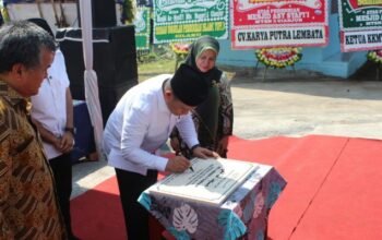 Wamenag: masjid madrasah harus jadi pusat pembinaan karakter wamenag: masjid madrasah harus jadi pusat pembinaan karakter