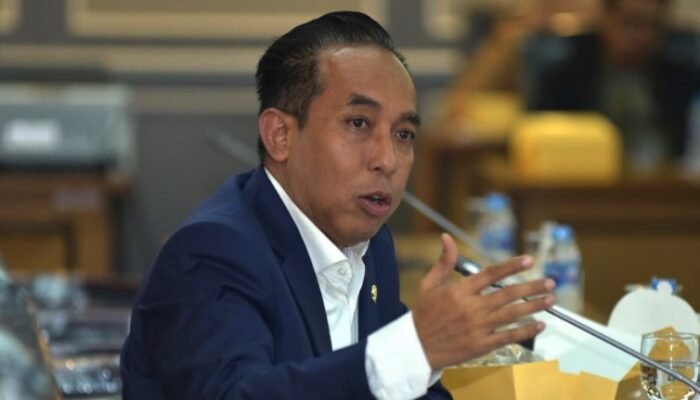 komisi v dpr ri kritisi lambannya investigasi penyebab kecelakaan kereta