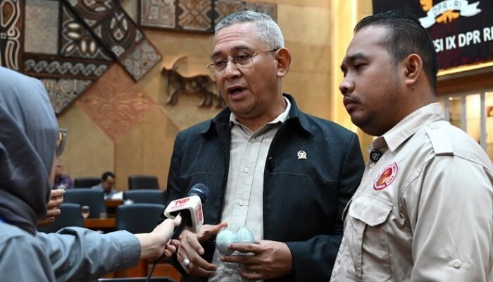 usul telur bebek masuk menu mbg, dpr ri dorong pemerintah berikan subsidi pakan ternak