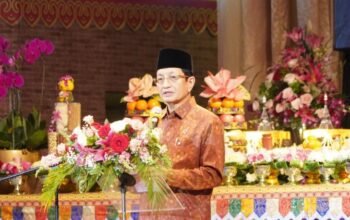 menag ajak umat buddha jadikan waisak momentum perkuat perdamaian dunia