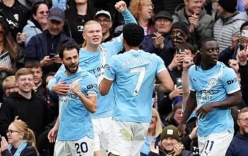 kalahkan brentfort 3-0, man city jaga kans juara