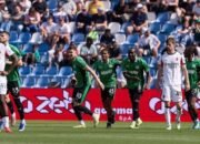 sassuolo pecundangi ac milan 2-0