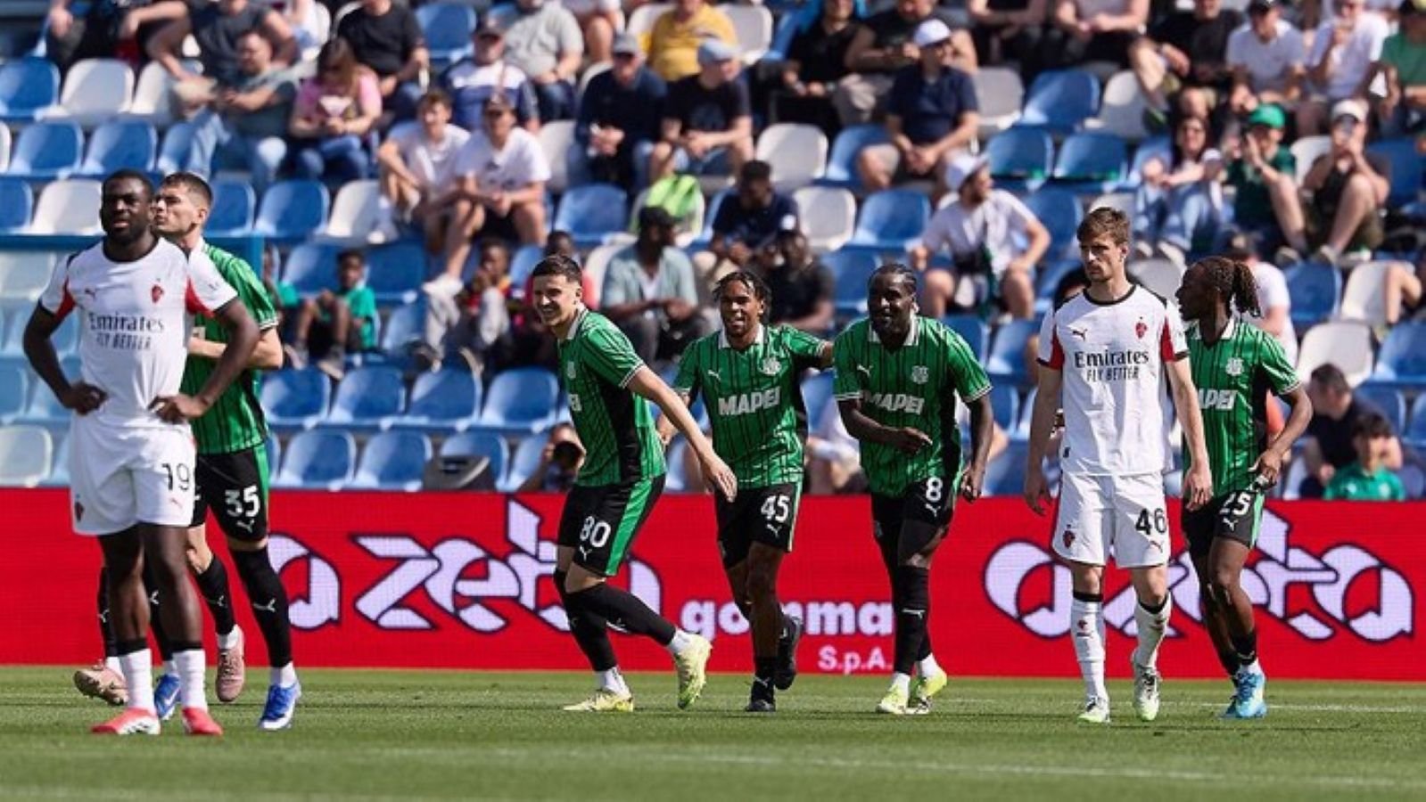 sassuolo pecundangi ac milan 2-0