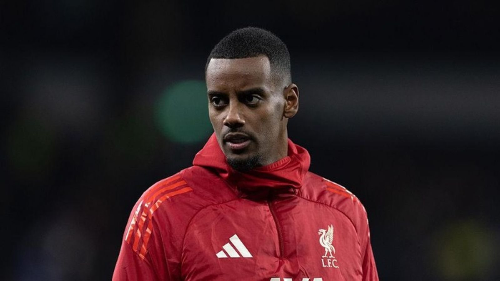 alexander isak kembali mengalami cedera