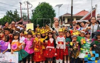 bunda paud nias selatan lepas karnaval tkk pembina baluse, dukung generasi emas anak