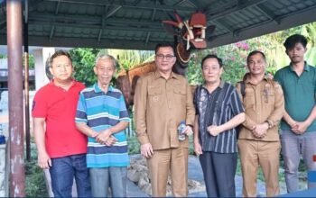 bupati nias selatan tinjau makam saõnigeho, siapkan antisipasi longsor