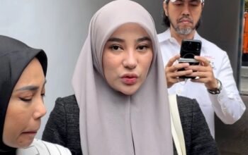 clara shinta pisah rumah usai dugaan perselingkuhan, komunikasi lewat sunan kalijaga