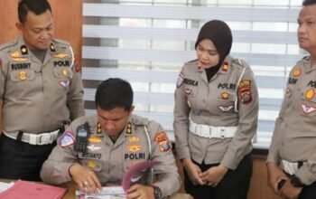 polisi di pematangsiantar pakai logo pwi di whatsapp, tuai sorotan etika