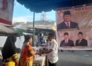 gerindra sibolga tebar ratusan paket daging kurban, warga ikut terharu