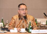 anggota badan aspirasi masyarakat (bam) dpr ri, harris turino, menerima aspirasi dari guru honorer terkait ketidakpastian status kerja setelah terbitnya surat edaran (se) menteri pendidikan dasar dan menengah (mendikdasmen) nomor 7 tahun 2026.