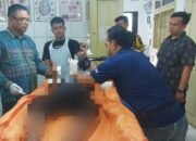 es ditemukan tidak bernyawa dan tergantung di rumah tempat tinggalnya di jalan cendana, kelurahan kahean, kecamatan siantar utara, kota pematangsiantar, sumatera utara, minggu (3/5/2026).